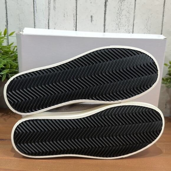 Isaac Mizrahi Live Faux Suede Lace-Up Sneaker Size 7 - Picture 9 of 9